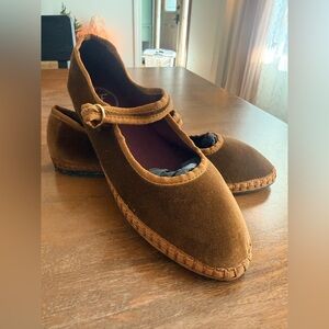 Brown Velvet Mary Jane Flats by Flabelus